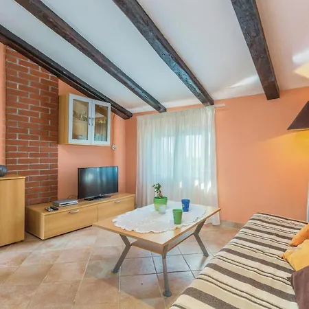 Two-bedroom In Kaštelir