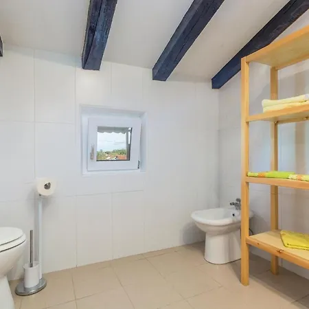 Two-bedroom In Kaštelir